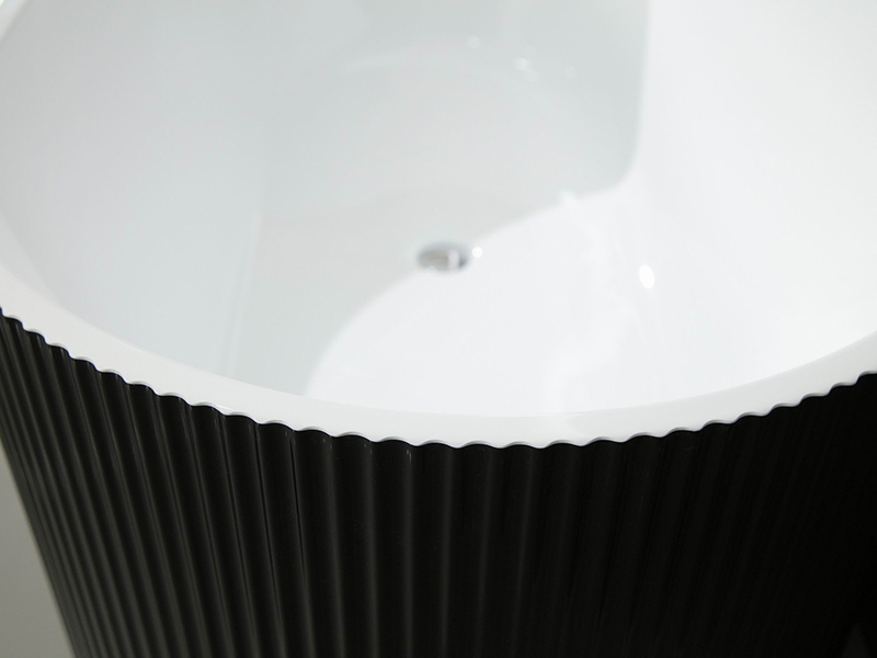 Luxury Fluted Bathtub Installation
