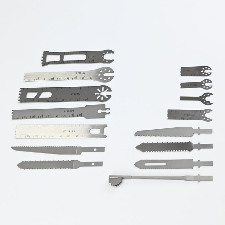 HOT SALE Reciprocating Sternum Saw Blade Orthopedic Surgical Instrument Saw Blade CE & ISO Approved 1pcs