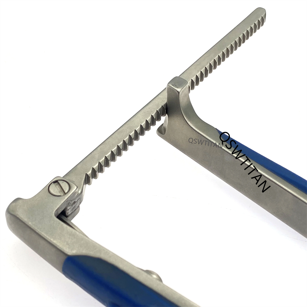 Distractor Clamp Detail 5
