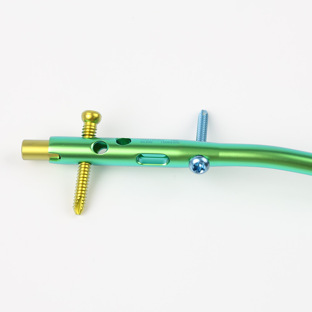 High-Quality Orthopedic Implant: Titanium Alloy Tibia Intramedullary Nail