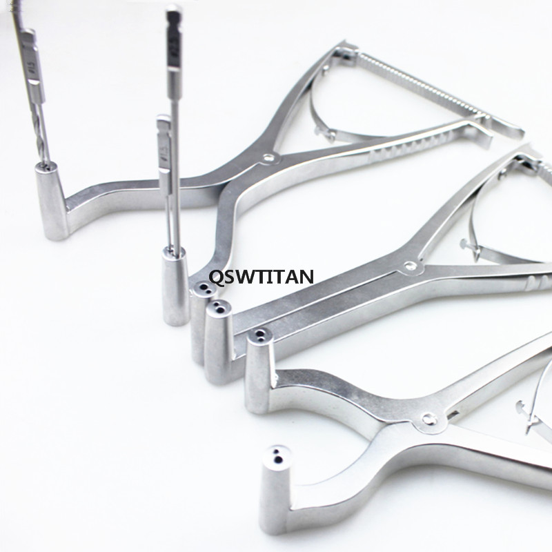 Kirschner Forceps Display