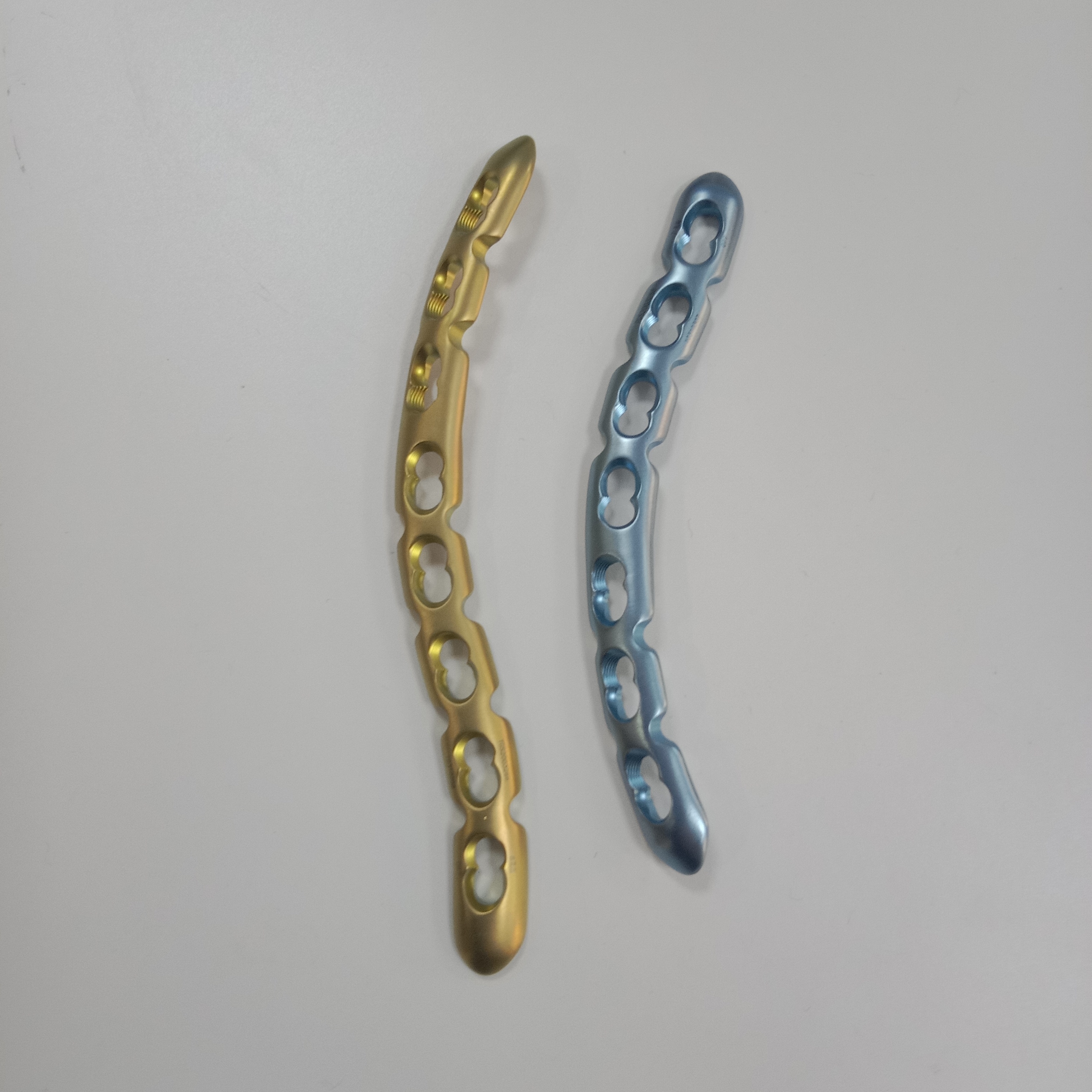 3.5 mm Clavicle Reconstruction Compression Locking Plate Manual Power Orthopedic Implant for Trauma Bone Fracture Treatment