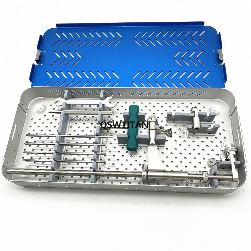 Tibial Retractor Instrument