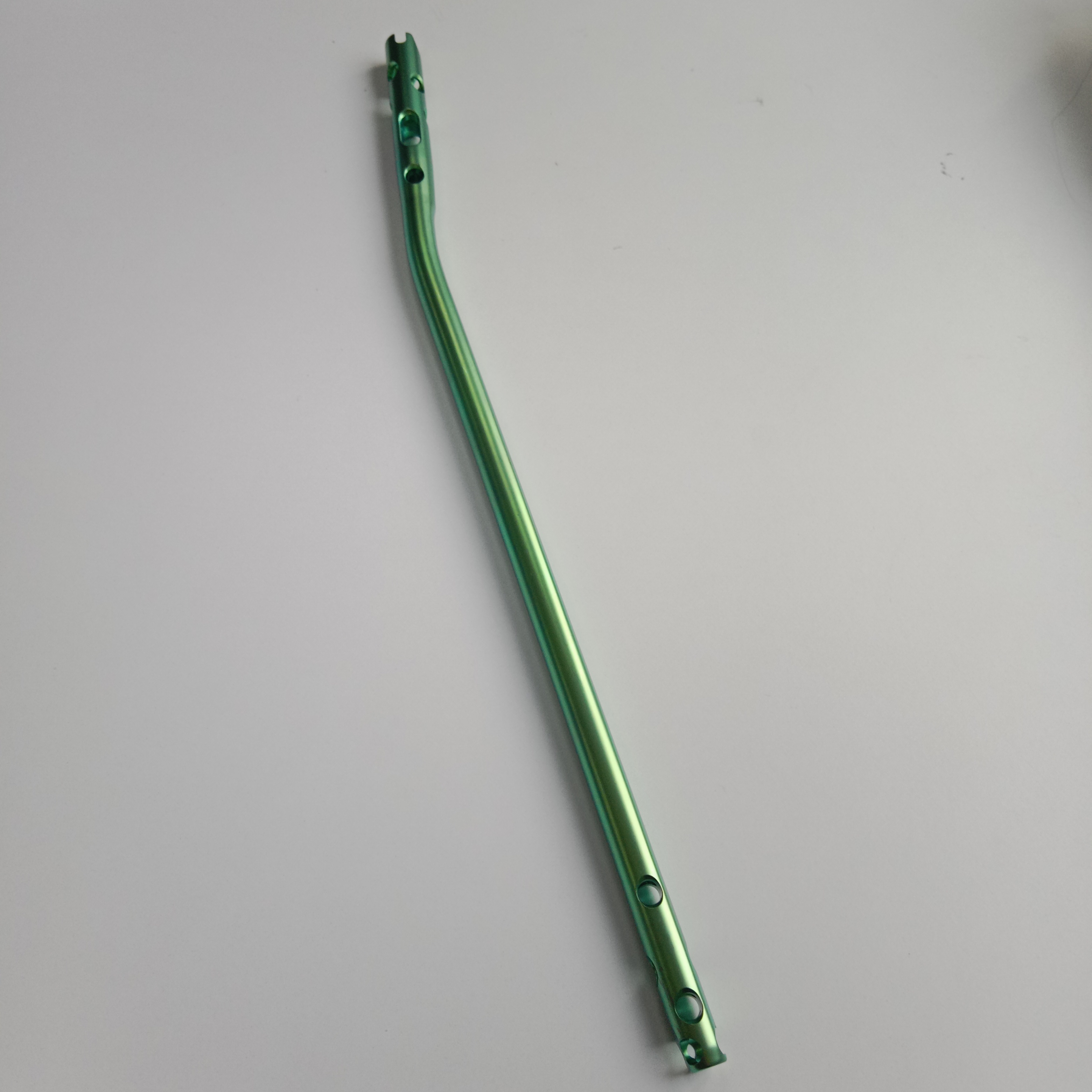 Geasure Titanium Alloy Intramedullary Tibia Nail Interlocking Orthopedic Implant Class III 1 Year Warranty