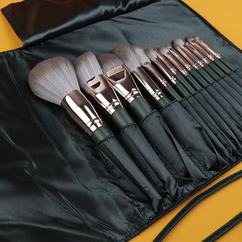LEISHANG Latest 14pcs/set Green Makeup Brushes Whole Set Powder Angled Blusher Sculpting Eyeshadow Make Up Brush