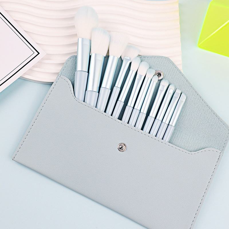 Factory 12-Piece Cheap Makeup Brush Set Loose Powder Eye Shadow Applicator Blending Concealer Blush Makeup Brush Beauty Tools