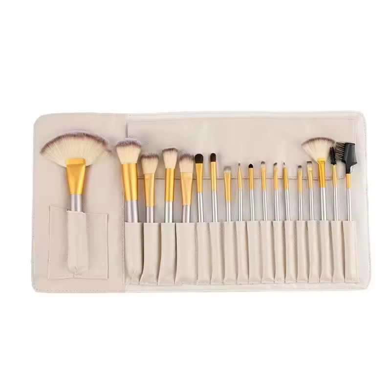18Pcs Professional Wood Handle Synthetic Fibre Large Fan Brush Foundation Face Blending Brush Set Private Label