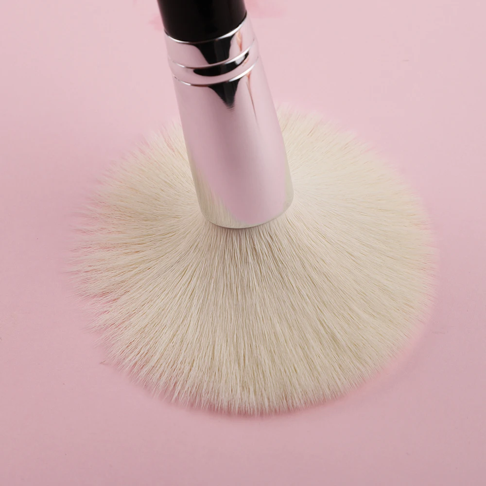 Makeup Brush Detail 5