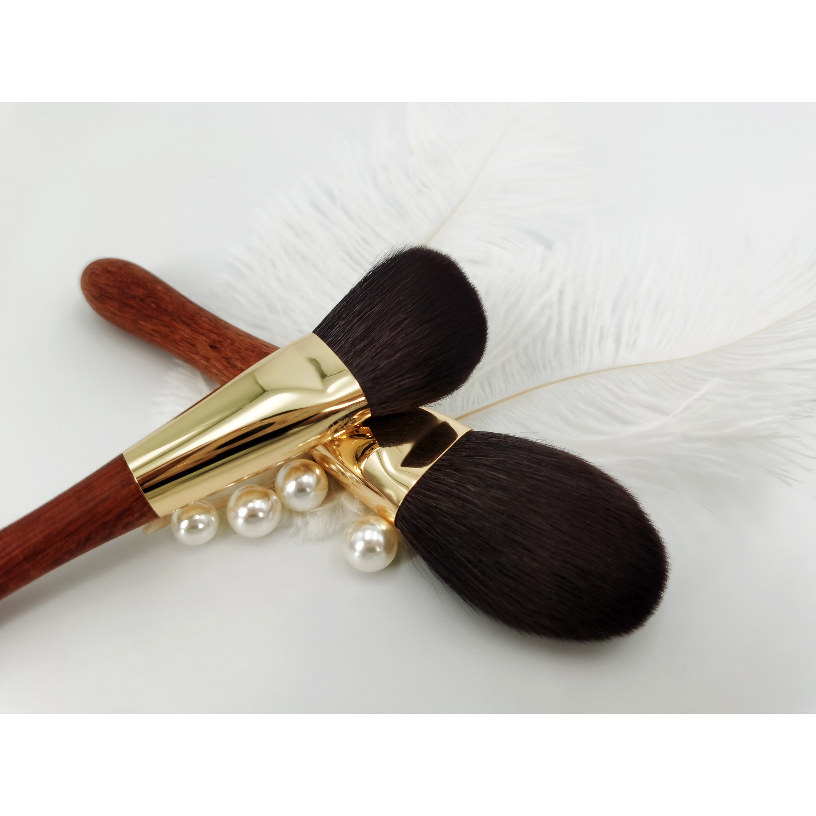 14Pcs Sandalwood Synthetic Hair Makeup Brush Set Wooden Handle Face Concealer Brushes Eco-Friendly Top Grade ISO9001 Certified