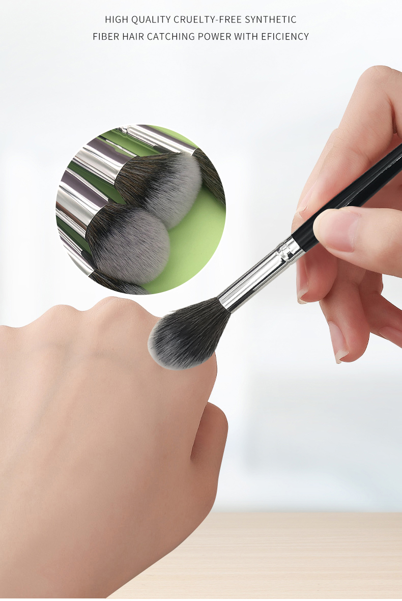 Makeup Brush Detail 7