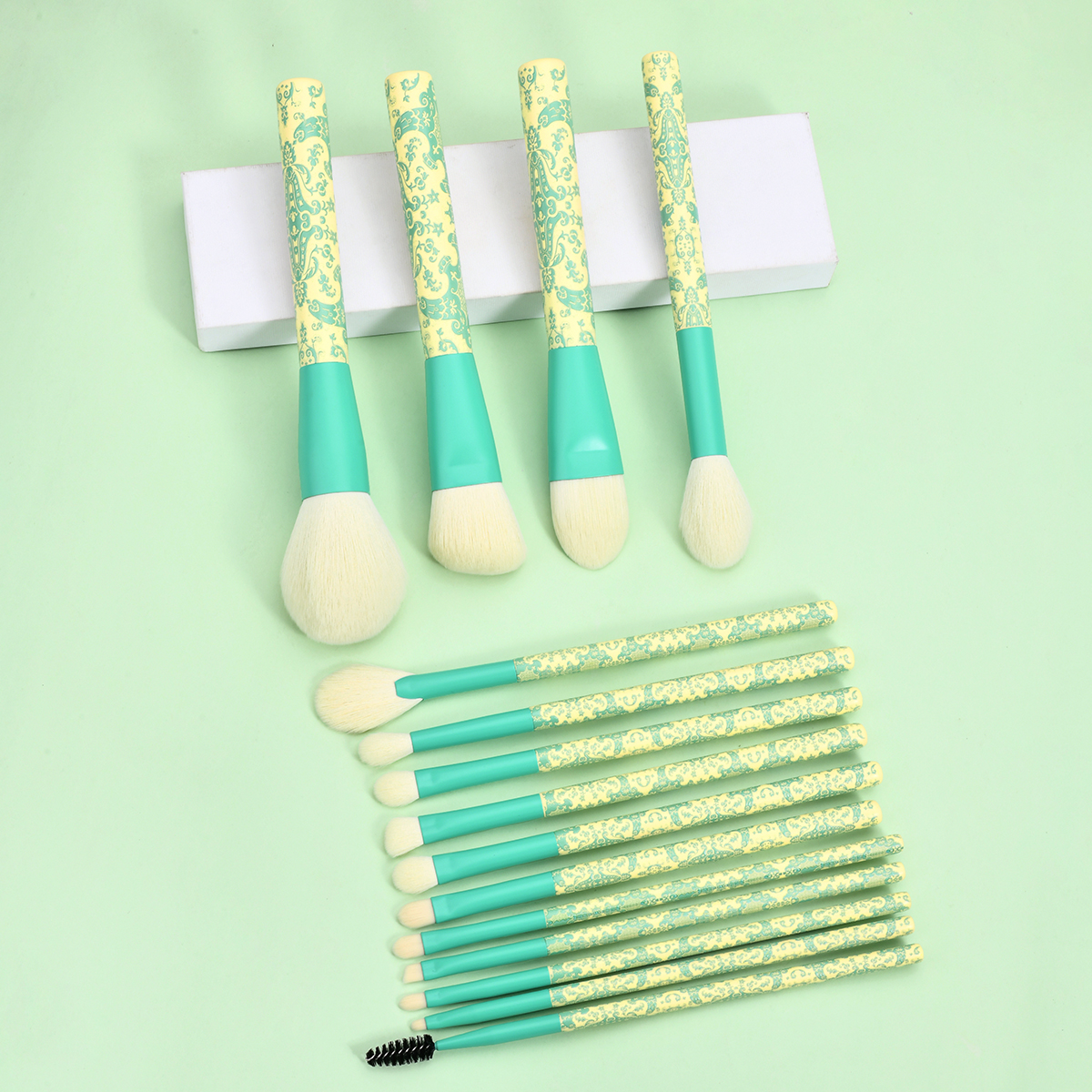Luxury Customize Makeup Brushes Kit Premium Synthetic Face Foundation Powder Blush Highlighter Eye Brushes Set