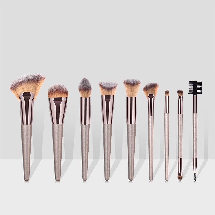 2024 Latest High Quality Custom Professional Wood Long Handle Champagne Glitter Brown Contour 9pcs Makeup Cosmetic Brush Set