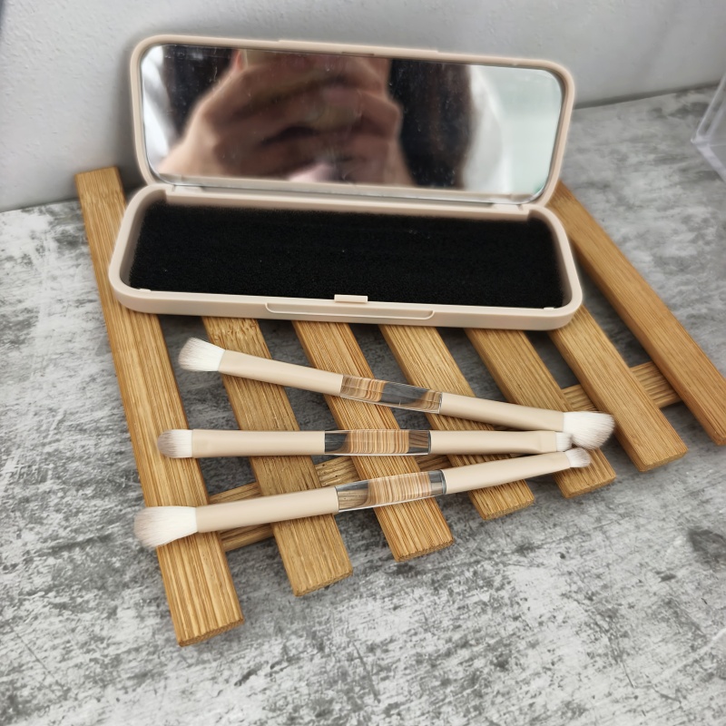 Portable Dual-Ended Boxed Makeup Brush Set Synthetic Hair Concealer and Contour for Face Two-in-One Use