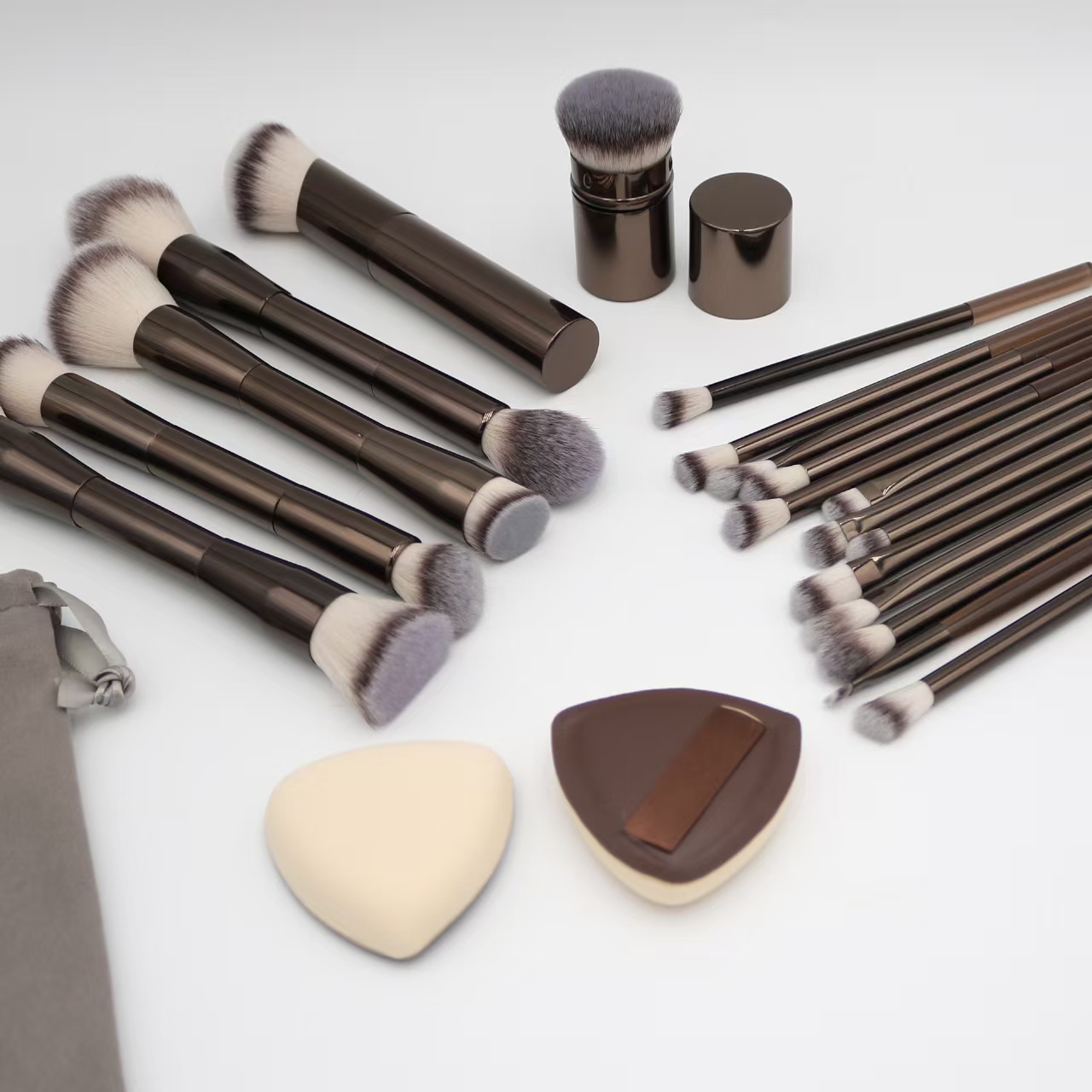 20 Piece Makeup Brush Collection Aluminum Metal Handle Flat Face Contour Concealer Blush Blending Tool Bulk Wholesale Custom