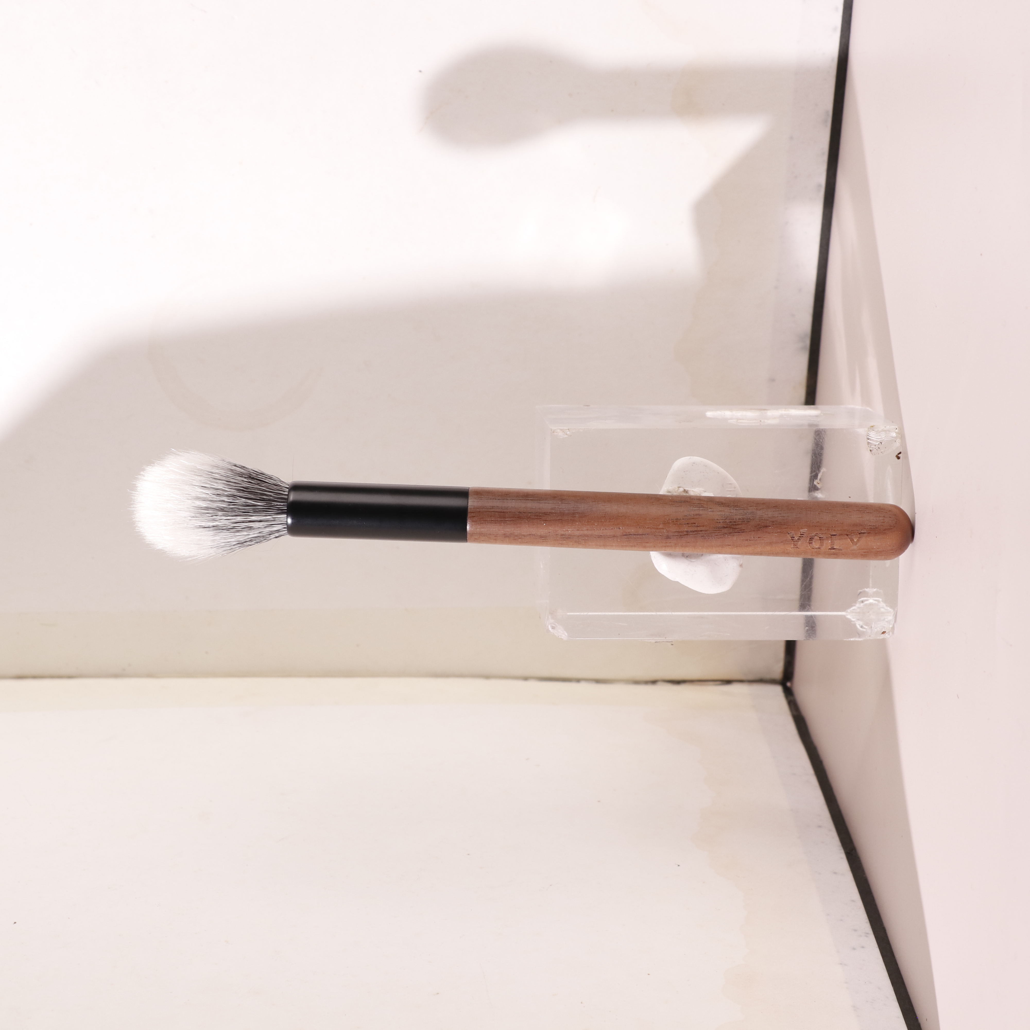 Yoly Daily Waterproof Makeup Brush Set-Vegan Synthetic Hair Walnut Handle Smudge/Flat/Fan Styles Custom Logo Option