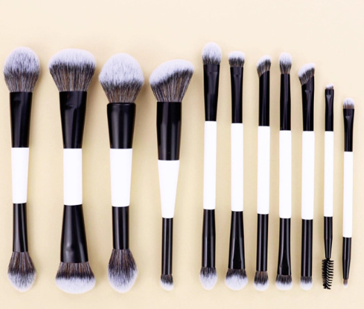 Custom Logo 4pcs Double-end Makeup Brushes Vegan Synthetic Contour Powder Concealer Blush Brush Makeup Brush Set