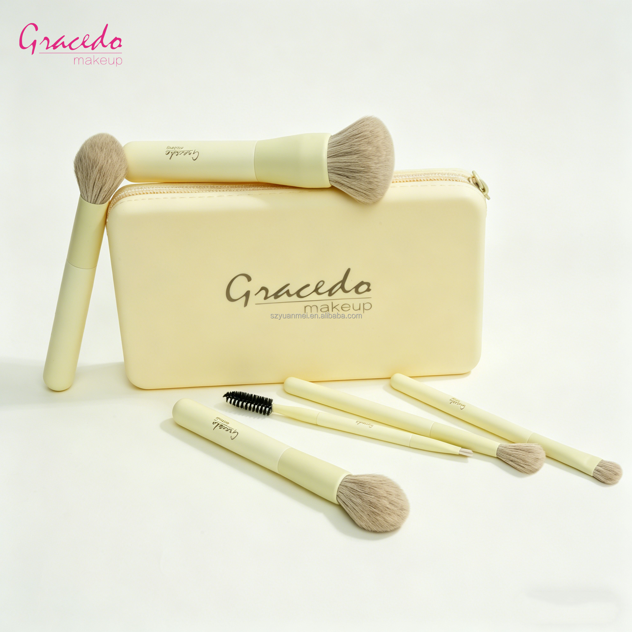 Factory Wholesale 5-Piece Cosmetic Brush Kit Flat Fan Brushes Wood Handle Soft Silicone Storage Pouch Travel-Friendly for Cheek