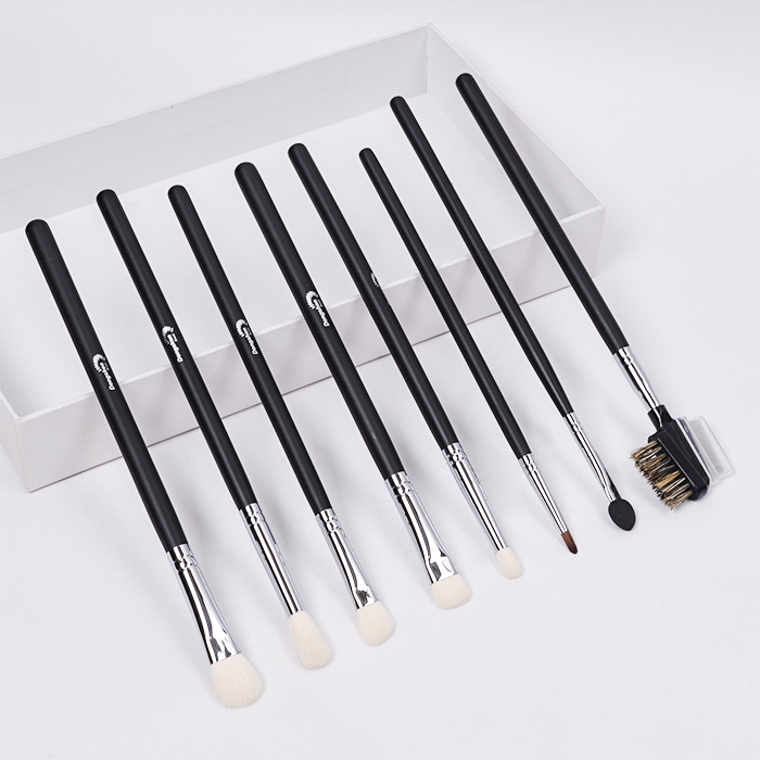 Brush Details 2