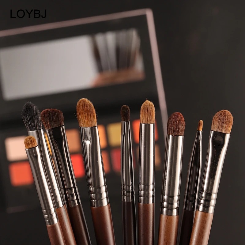 Private Label Natural Goat Hair Professional Makeup Brush Set 14/24/26/28pcs Wood Handle Face Concealer Kit