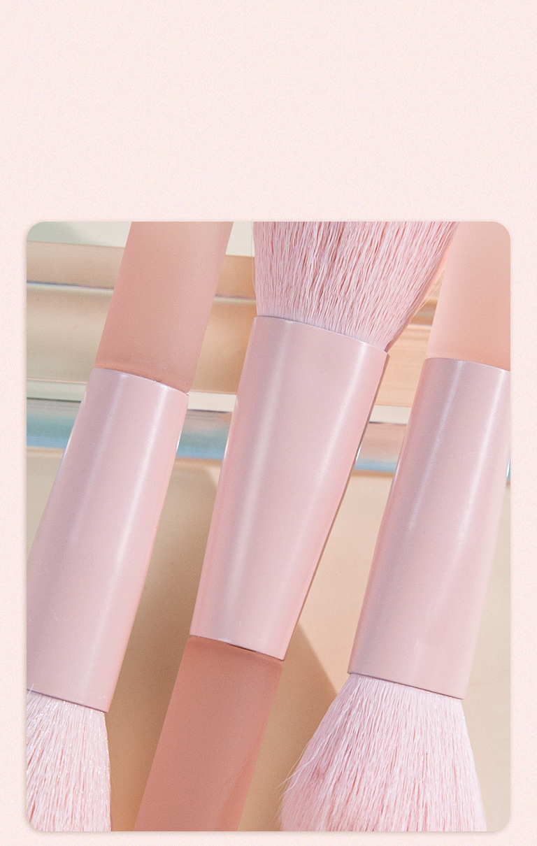 Foundation Makeup Brush View 4