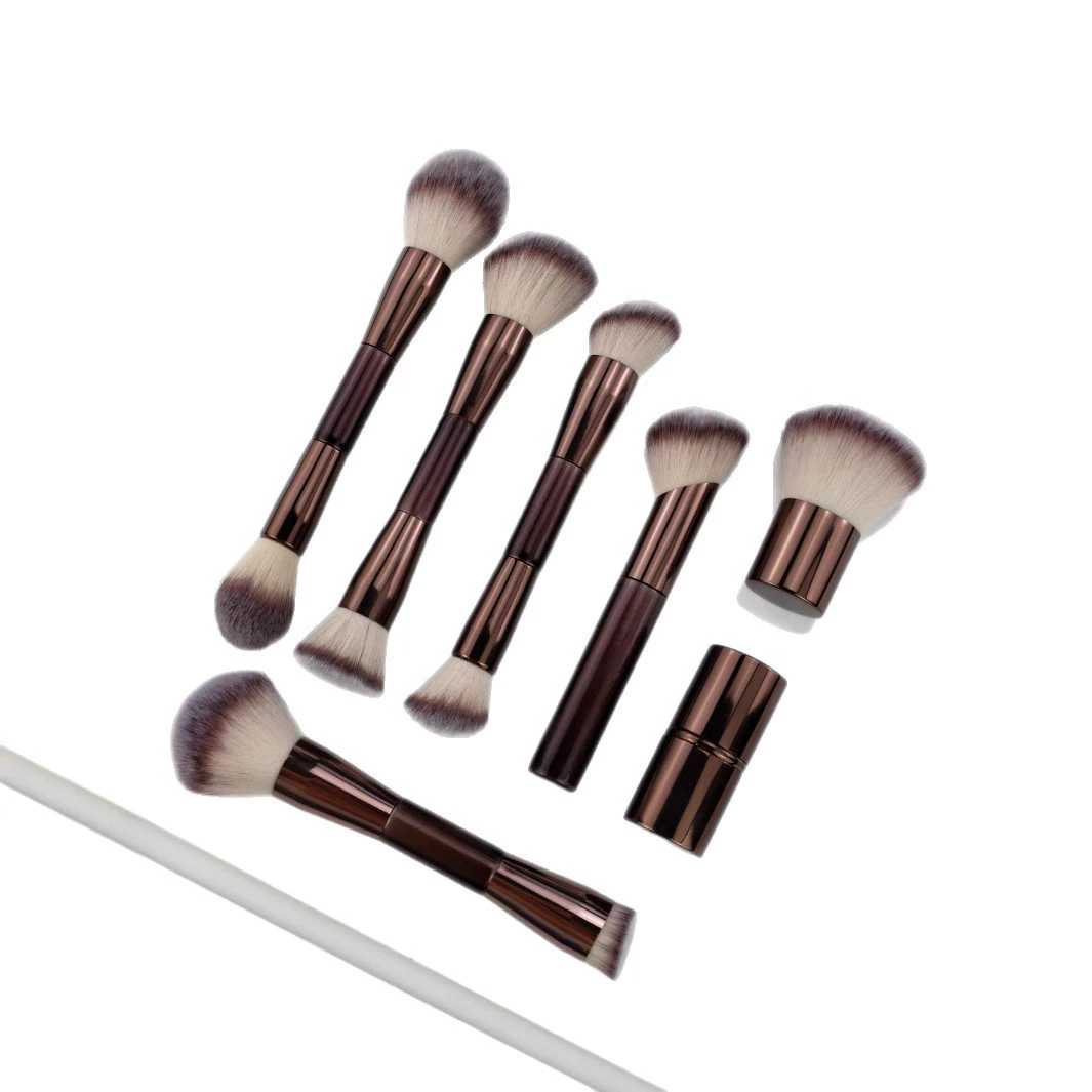 Makeup Brush Image 8