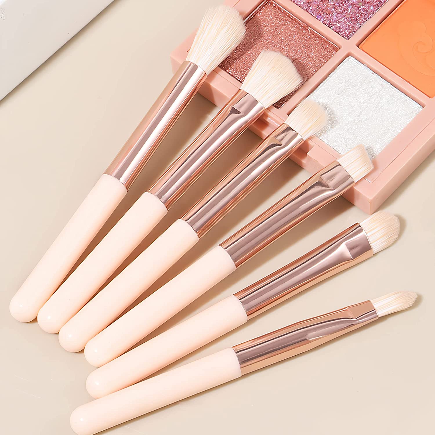 Travel Brush Set Detail 3