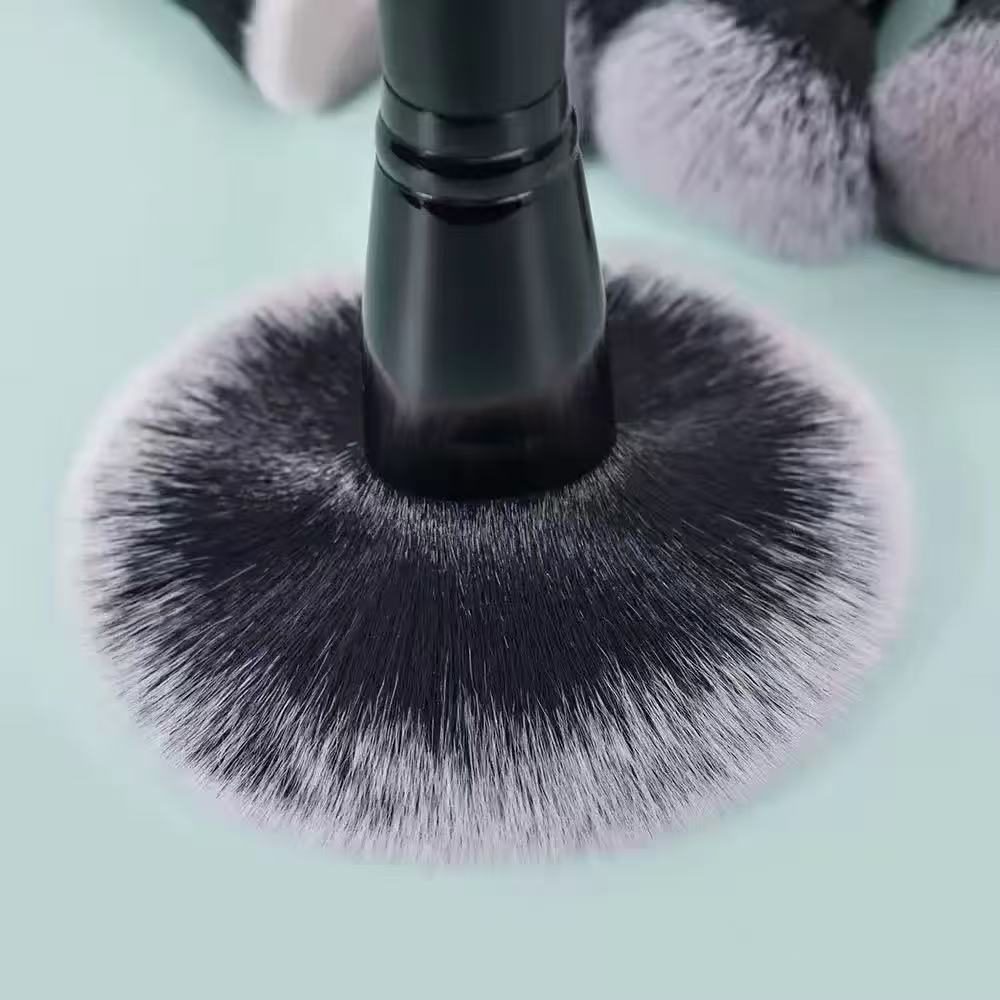 Brush Detail 4