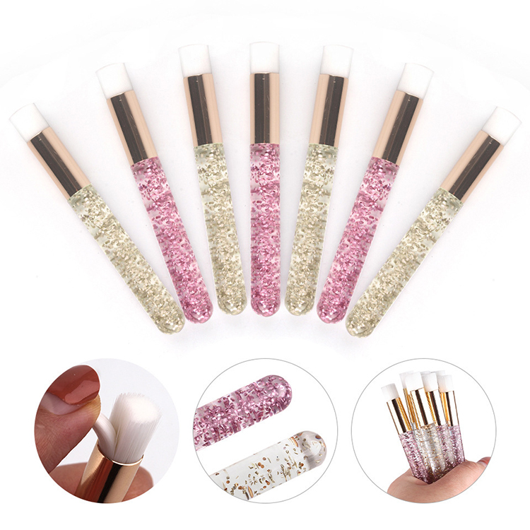 Lash Shampoo Brush Detail 3