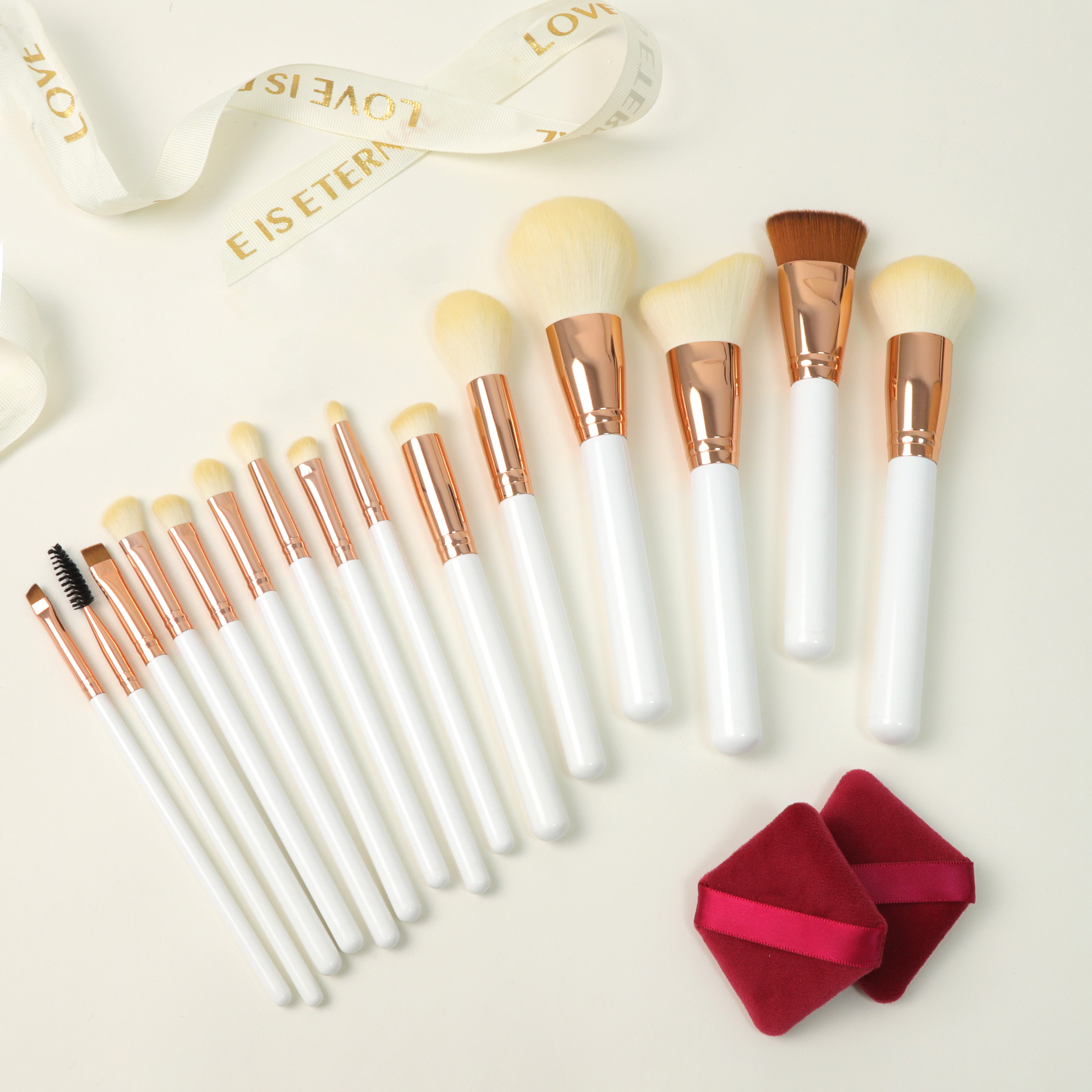 Rose Cream makeup brush set detail 5