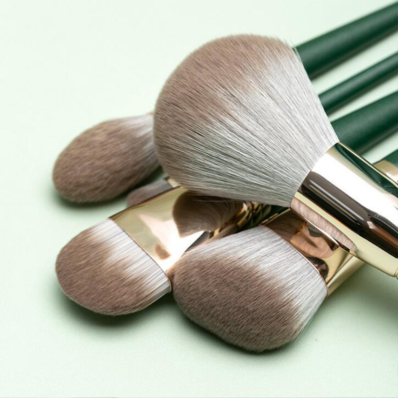 Private Label 14pcs Green Wooden Handle Cosmetic Makeup Brush Kits Natural Hair Vegan Makeup Brushes Set