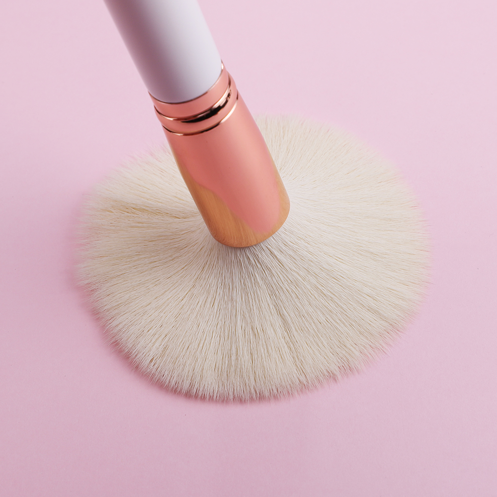 Makeup Brush Detail 7