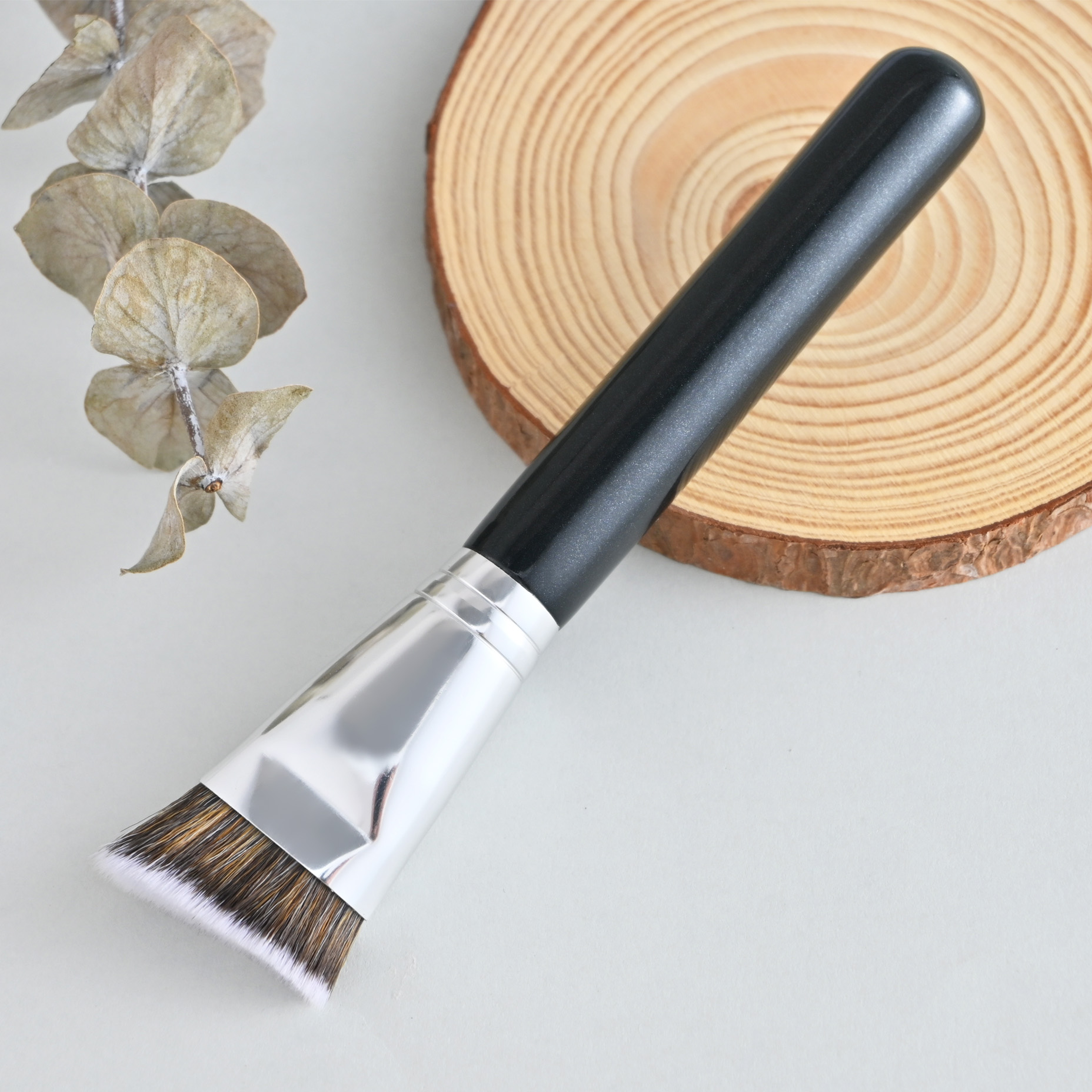 Best Seller Single Makeup Face Brush Soft Dense Synthetic Hair Luxury Contour Liquid Cream Foundation Brush Set