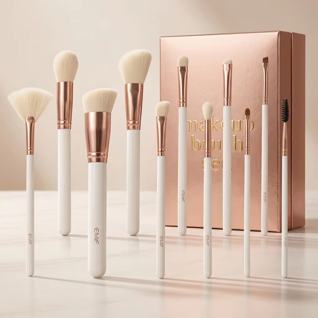 Makeup Brush Image 1