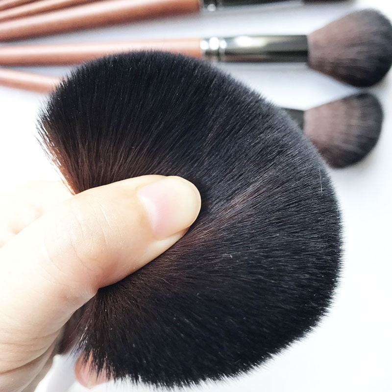 8pcs Quality Makeup Brushes Set 95g Natural Wood Handle Color Eye Shadow Blush Foundation Blending Blush Face Shading Brush