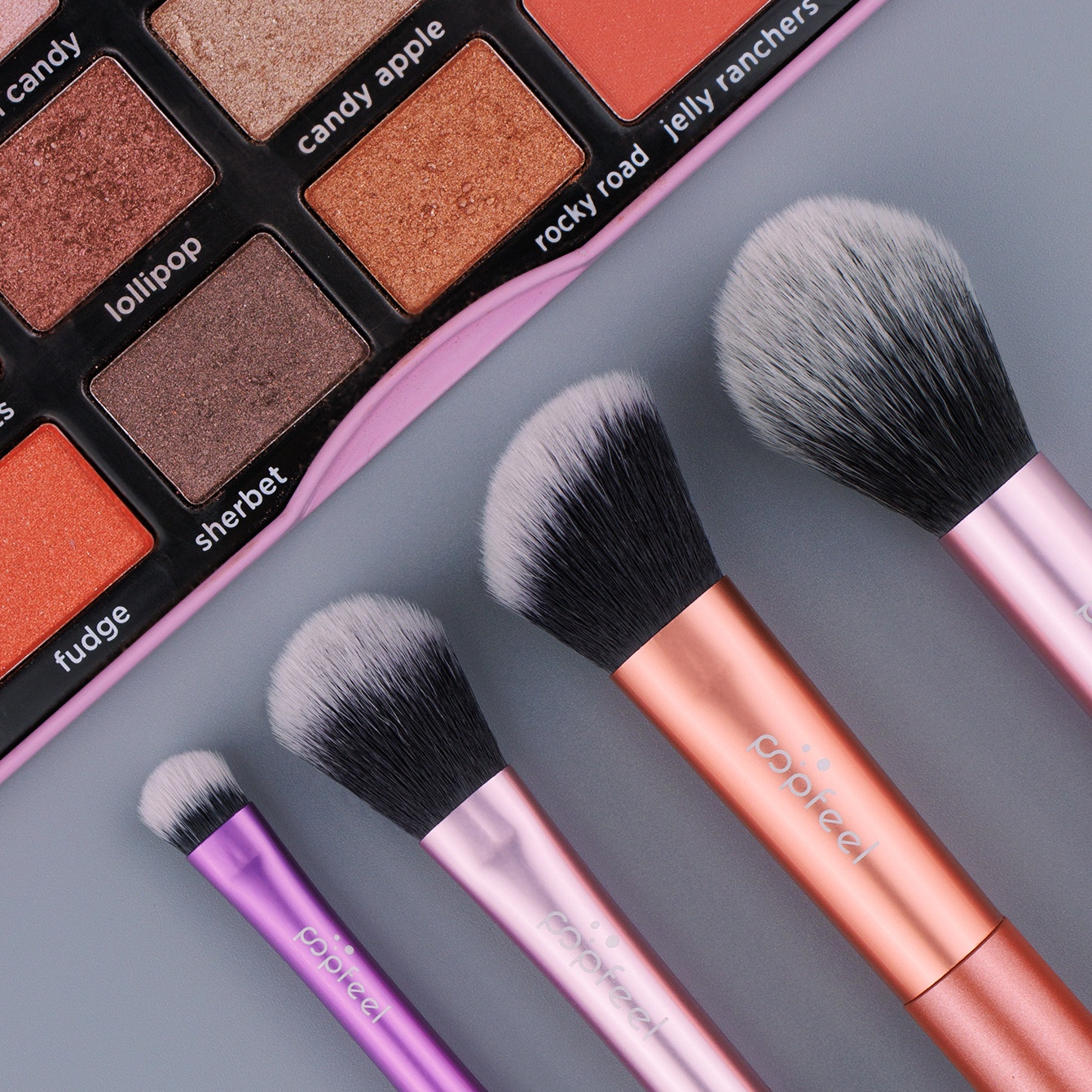 Mini 4-Piece Soft-Bristle Essential Portable Makeup Brush Set for Beginners-Eyeshadow Foundation Angled Contouring Brushes (Eye