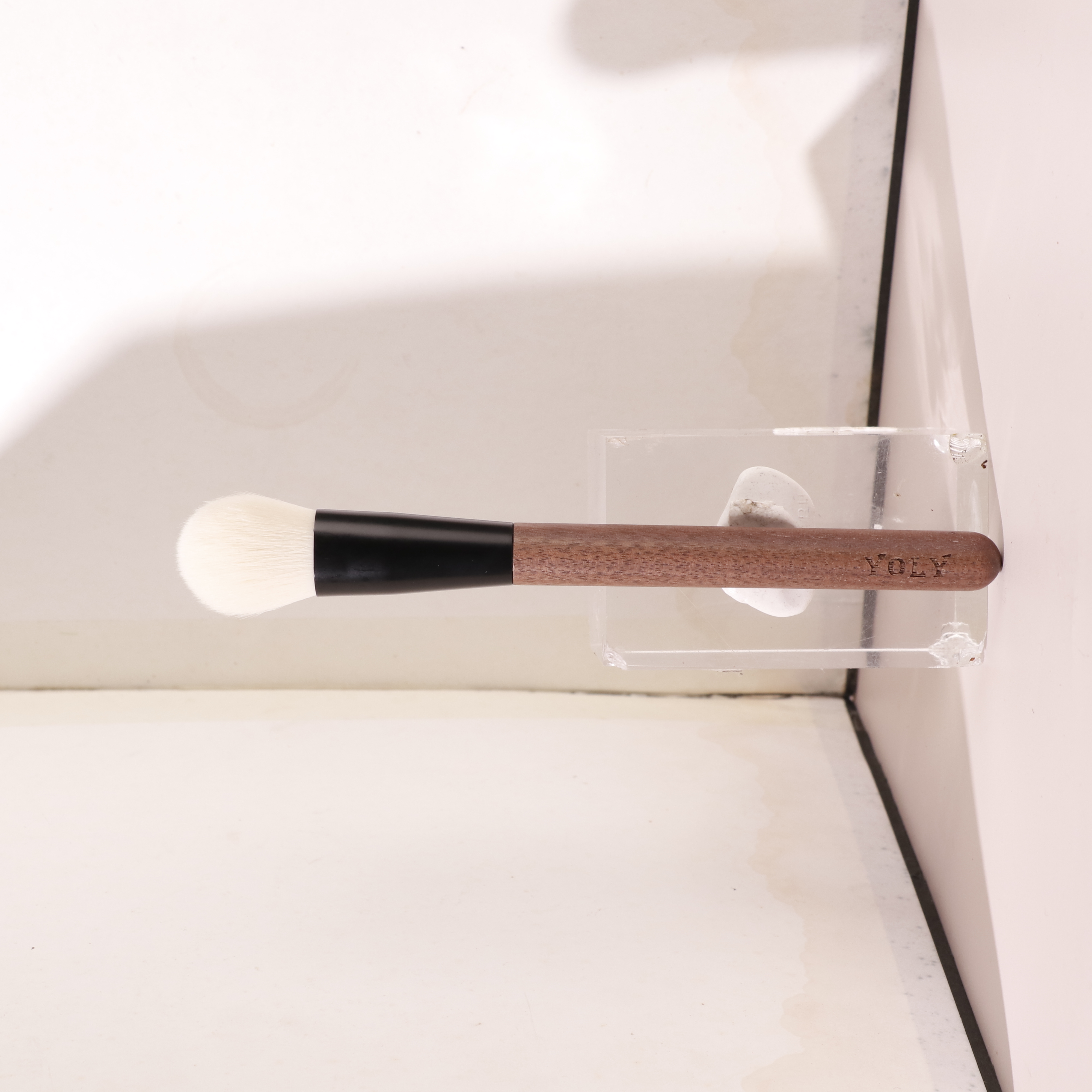 Yoly Daily Waterproof Makeup Brush Set-Vegan Synthetic Hair Walnut Handle Smudge/Flat/Fan Styles Custom Logo Option