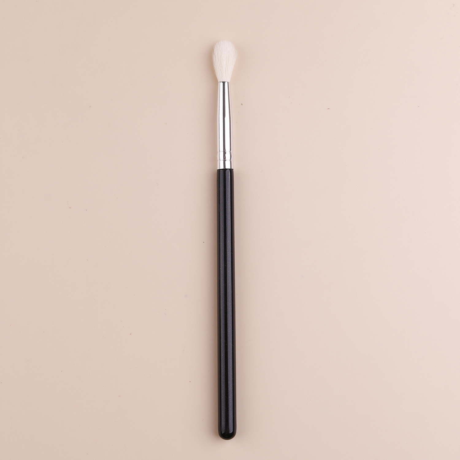Wholesale New Design Natural Hair Eyeshadow Blending Brush Set Makeup Black Wood Handle for Concealer Lip Balm Eyegloss