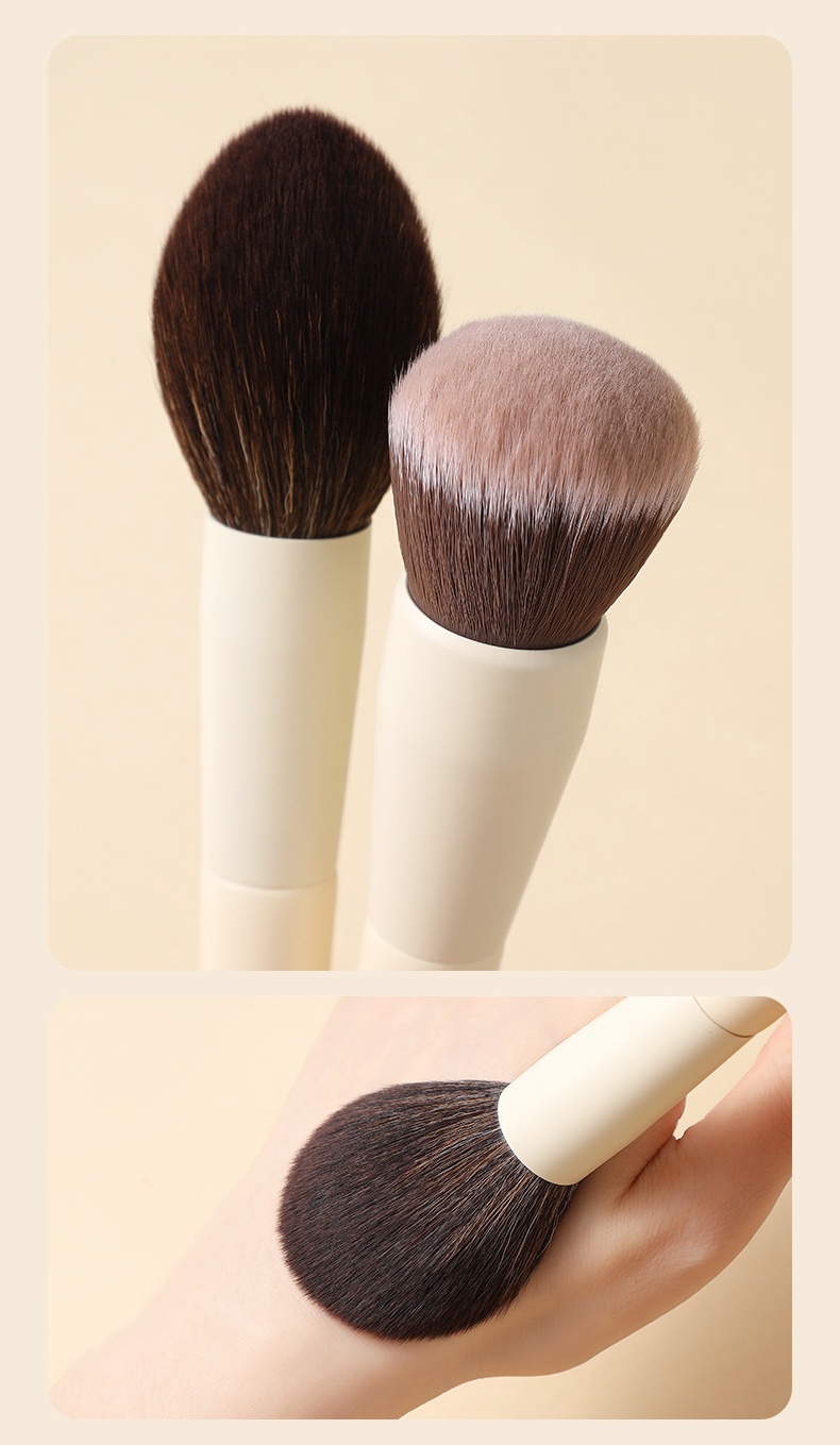 Makeup Brush Image 6