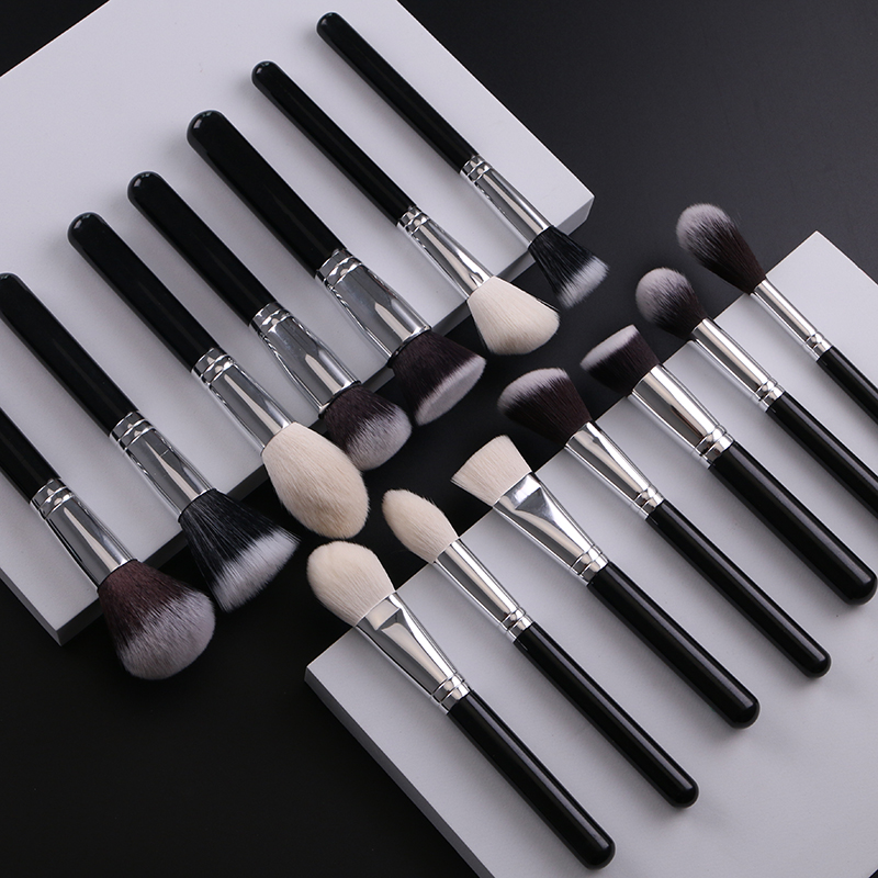 Makeup Brush Detail 4