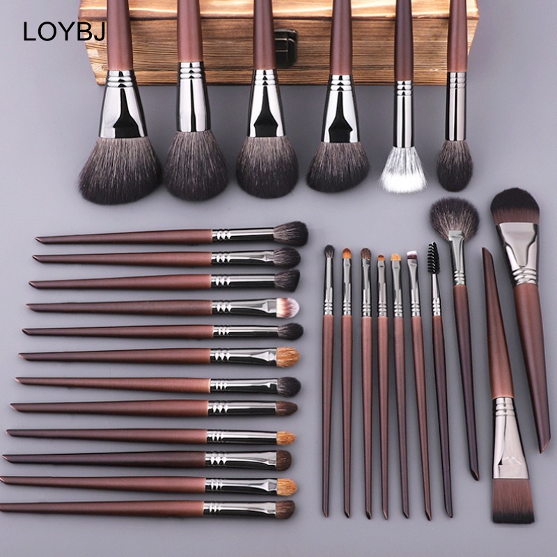 Private Label Natural Goat Hair Professional Makeup Brush Set 14/24/26/28pcs Wood Handle Face Concealer Kit