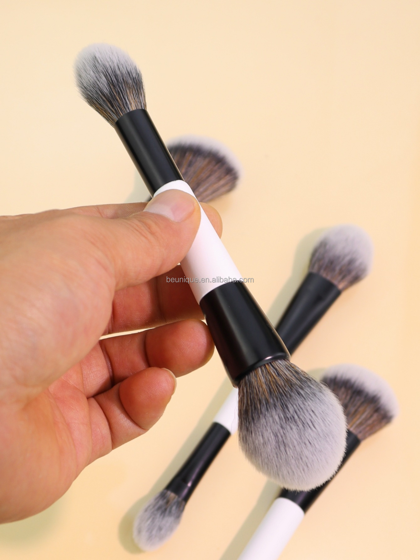 Dual Contour Brush Display