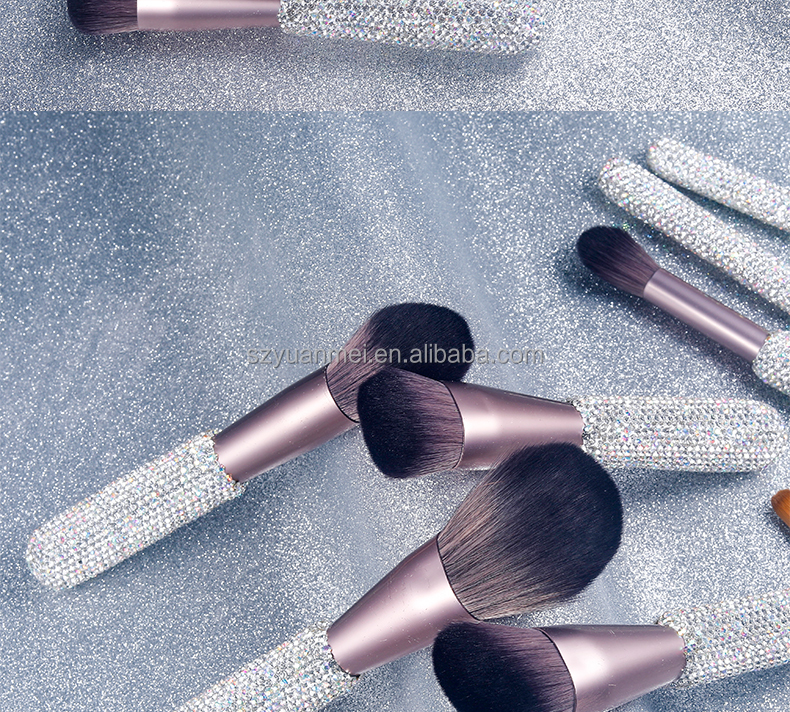 Elegant Handle Design