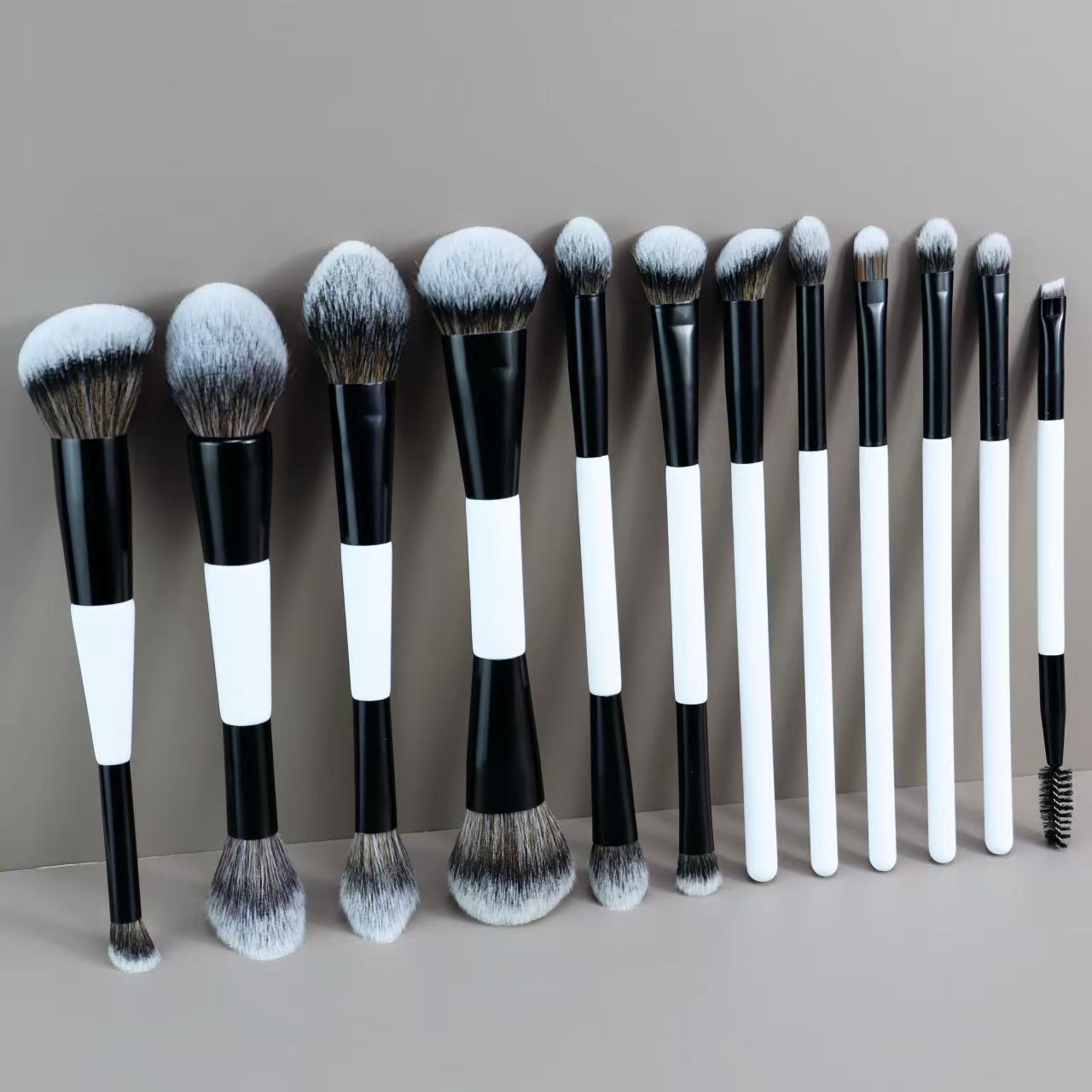 Makeup Brush Set View 3