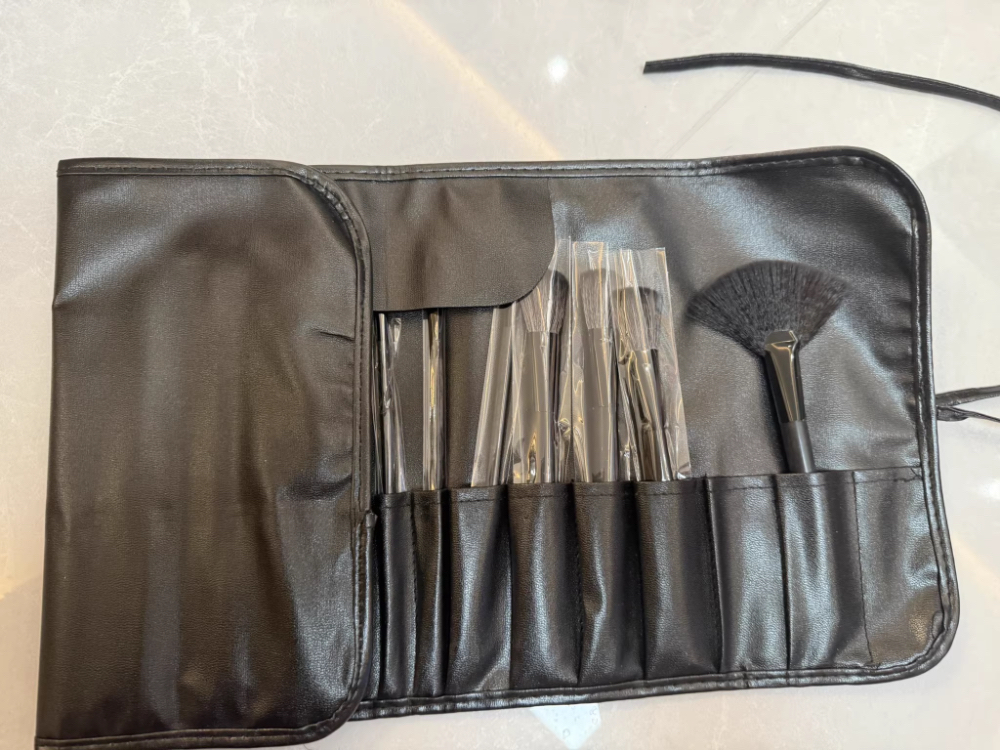 Brush storage option A