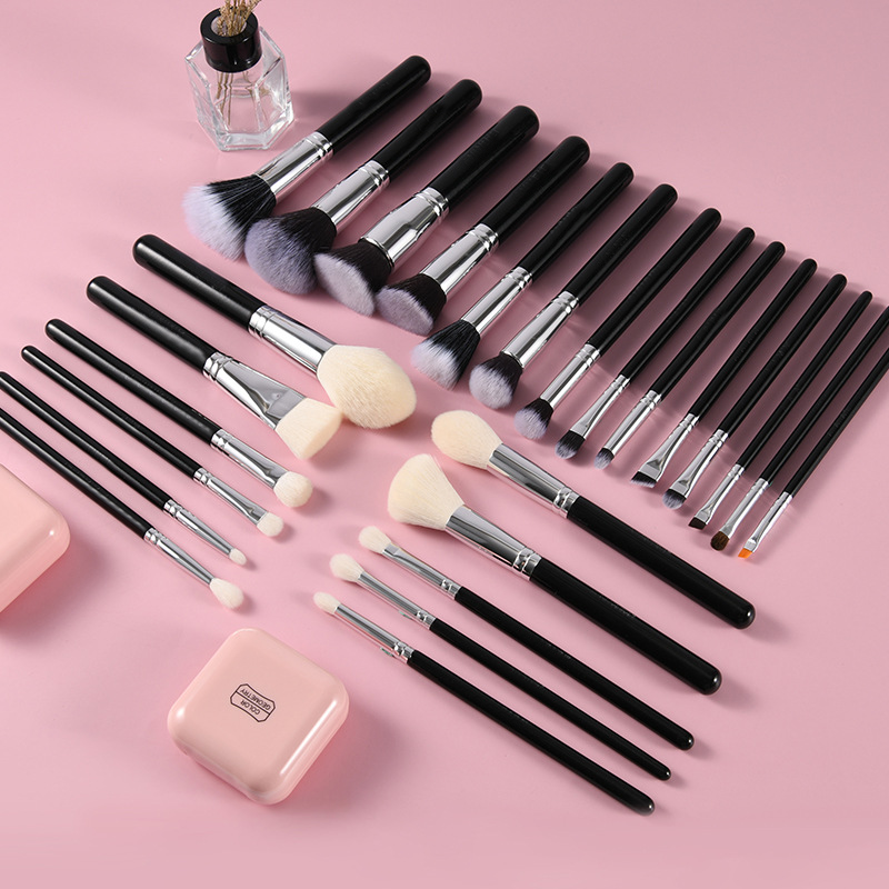 Makeup Brush Display 2