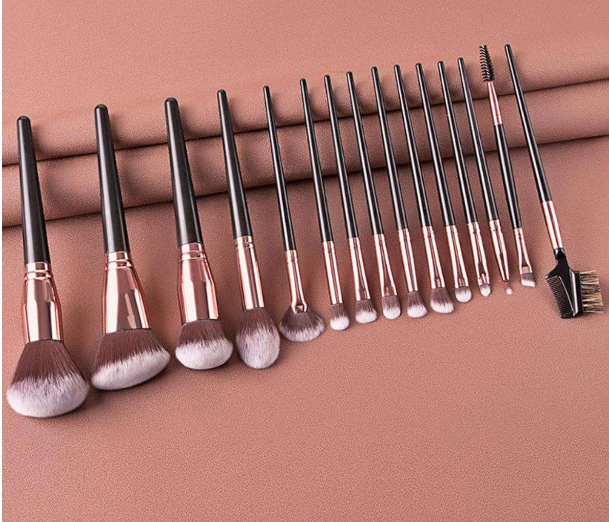 Facial Makeup Brush Set with Custom logo Soft Hair Powder Blush Foundation Highlight Eyeshadow Eyebrow Comb Lip Daily Makeup Kit