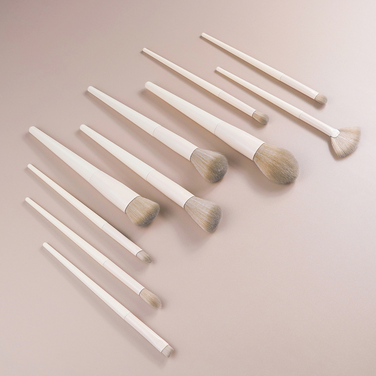 Luxury Makeup Brushes Private Label Eco Friendly Makeup Brushes OEM Cosmetics Tools Custom Logo Make up Brush Set for Face/Eye
