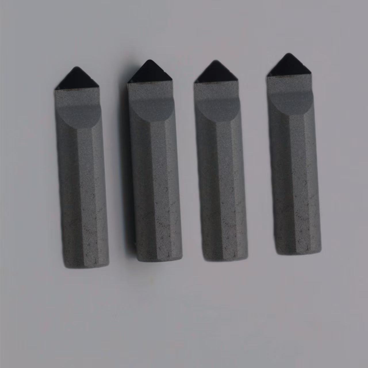 Factory OEM Customizable Diamond High-Speed Cutting Tools PCD Rough Boring Tools for Metal Lathe Processing Parts Turning CBN