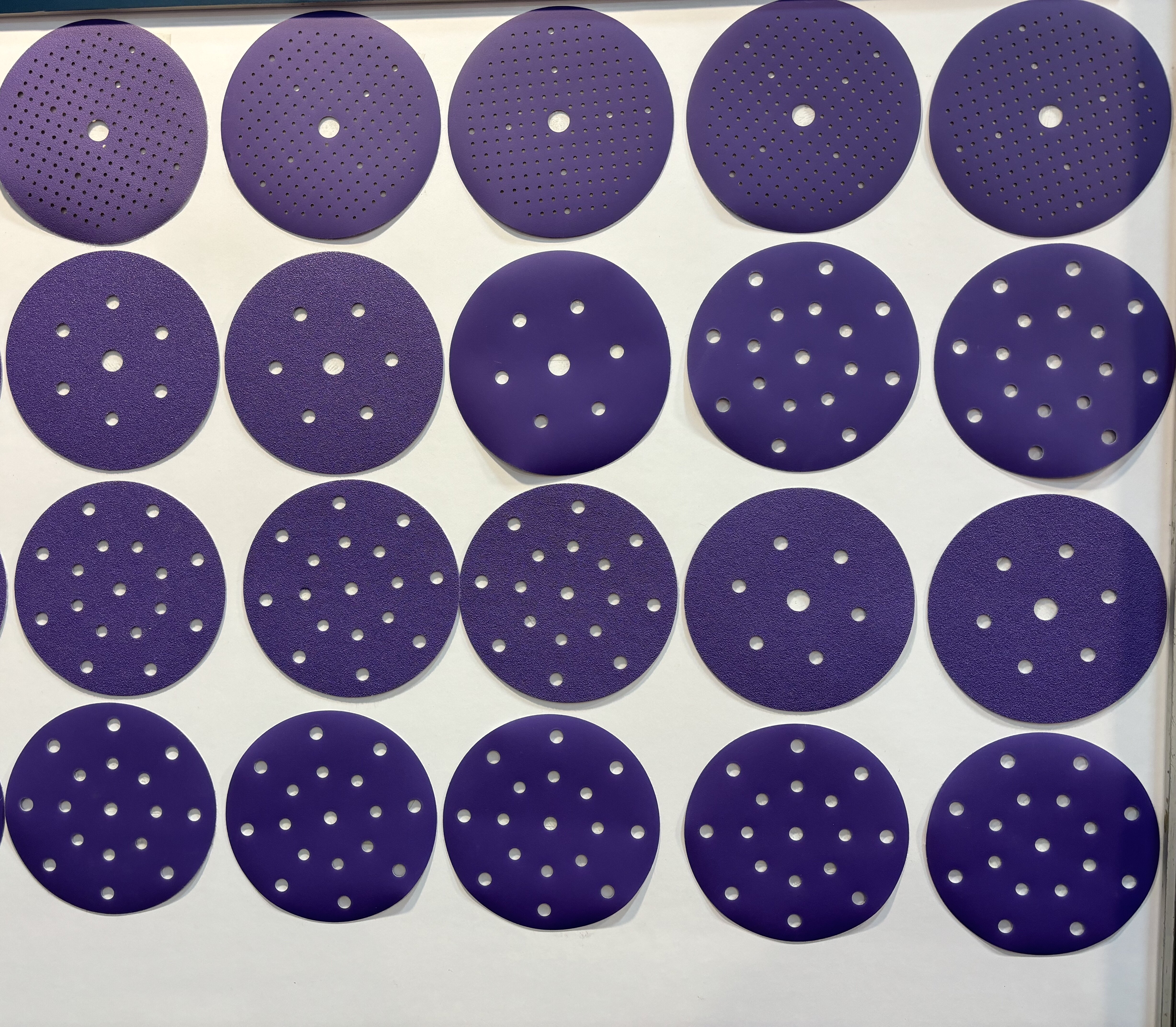 5 Inch Purple Ceramic Hook and Loop Sanding Discs Abrasive Tools for Auto Surface Conditioning OEM/ODM Supported
