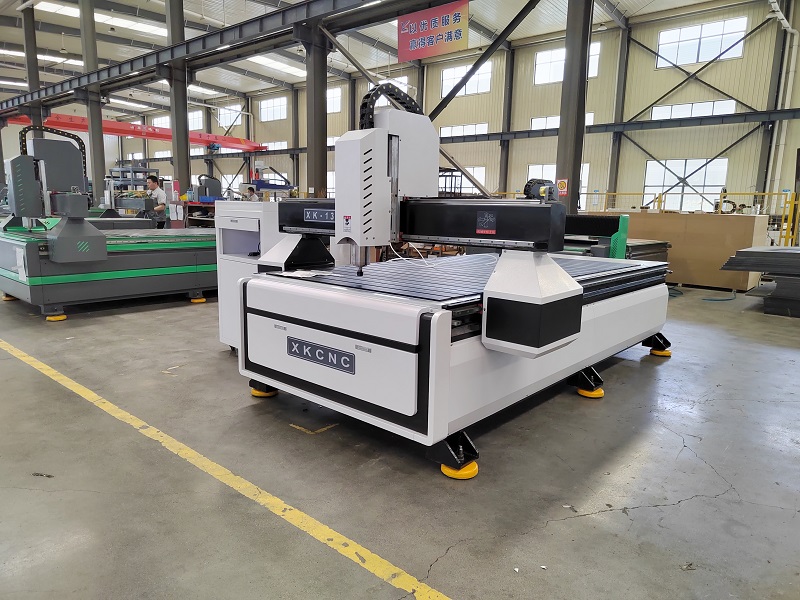 2026 Hot Sale Xunke 3 Axis CNC Router Machine Price Woodworking 1325 4x8 CNC Wood Router Machine for Furniture Making